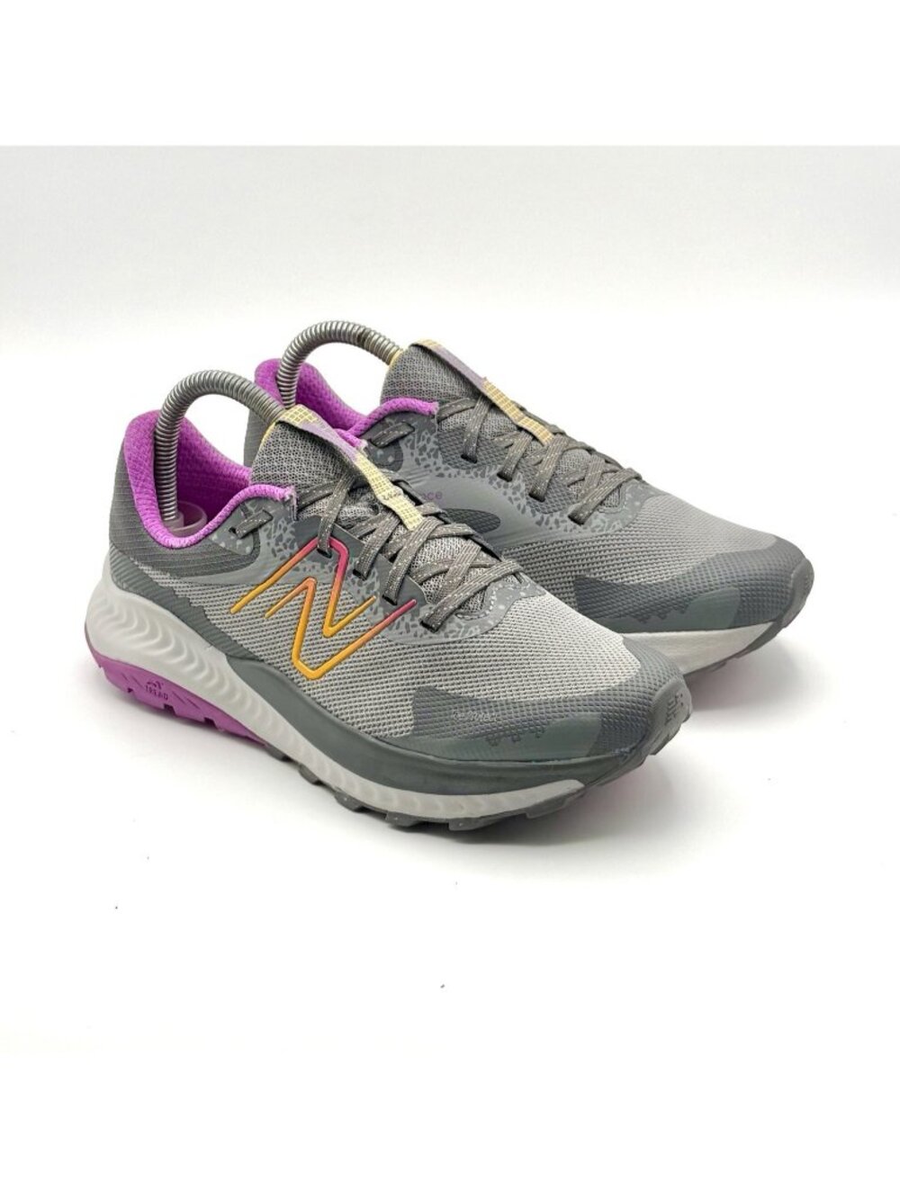 New Balance Women's Size 8 Dynasty Nitrel V5 Trails Running Shoes Gray/Rose VGC
